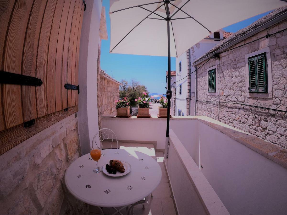 Apartment Vesna Primošten Eksteriør billede