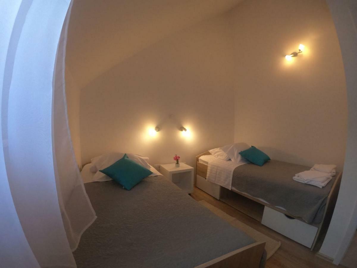 Apartment Vesna Primošten Eksteriør billede