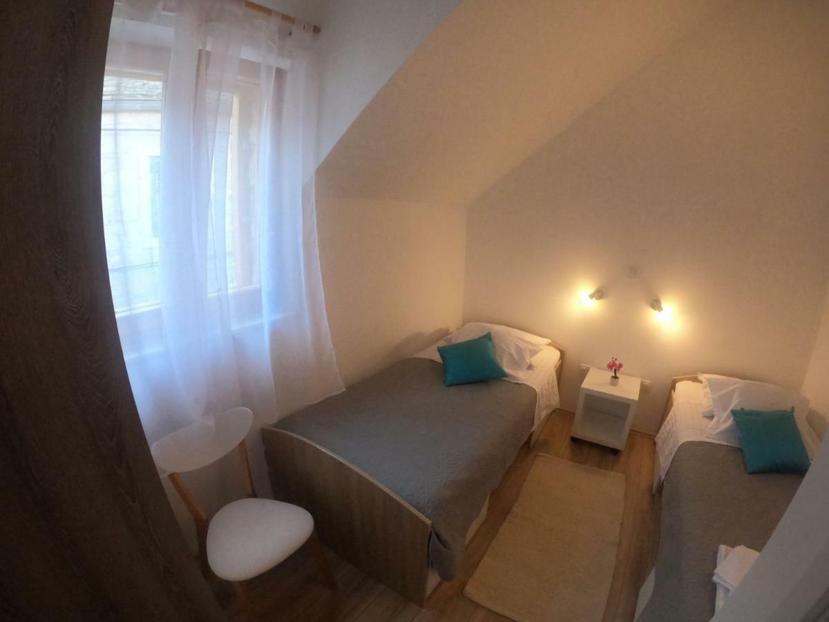 Apartment Vesna Primošten Eksteriør billede