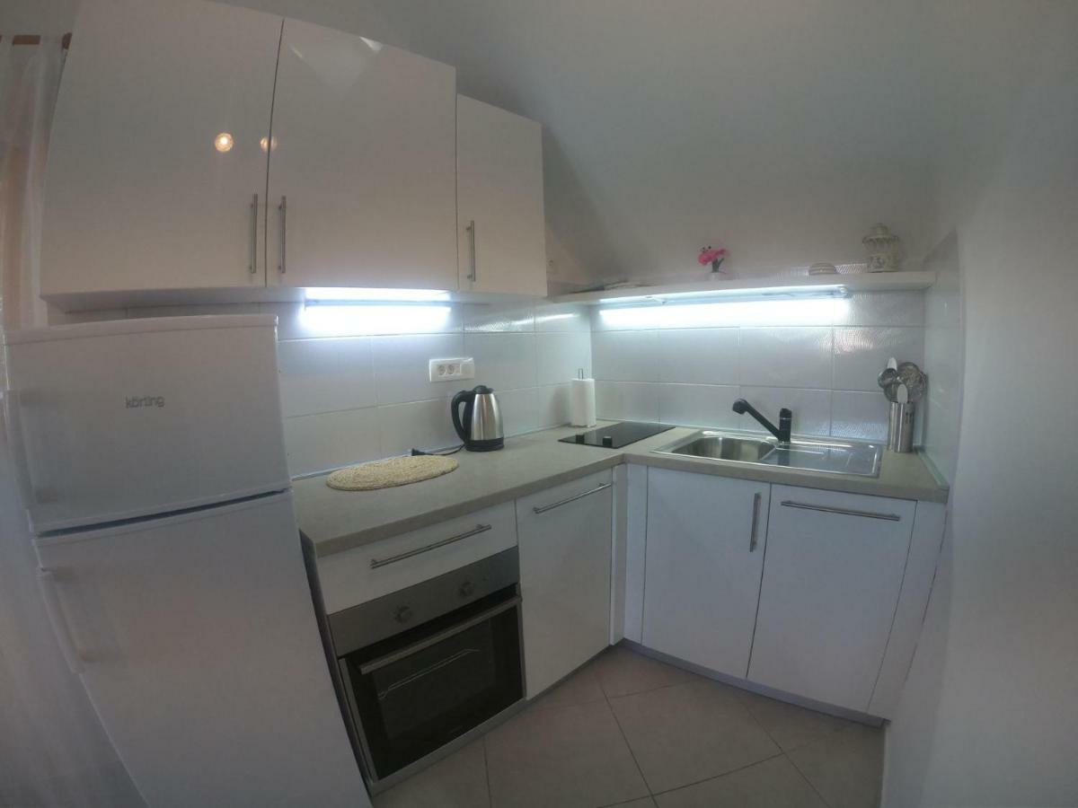 Apartment Vesna Primošten Eksteriør billede